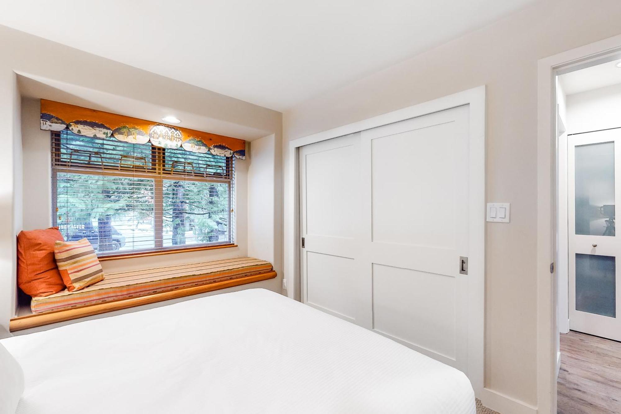 Lake Placid Coach House 16 Уислър Екстериор снимка